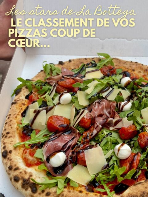 Certaines sont des incontournables, d’autres des pépites qui méritent d’être (re)découvertes. ❤️🔥
Faites défiler le carrousel et dites-nous en commentaire :
Quelle pizza est votre numéro 1 ?
la preuve qu’une pizza végétarienne…peut mettre tout le monde d’accord.
quand la pistache rencontre la mortadelle…votre péché mignon.
Celle qu’on goûte par curiosité… et qu’on reprend par plaisir.
Une pizza truffée de bonnes choses.
Quand le miel sublime le chèvre.
L’élégance à l’italienne.
L’alliance parfaite entre force et finesse.
Le réconfort à chaque bouchée.
Le caractère du camembert sublimé par la truffe.
Des légumes, du goût et beaucoup de gourmandise
Un voyage de saveurs à chaque bouchée.